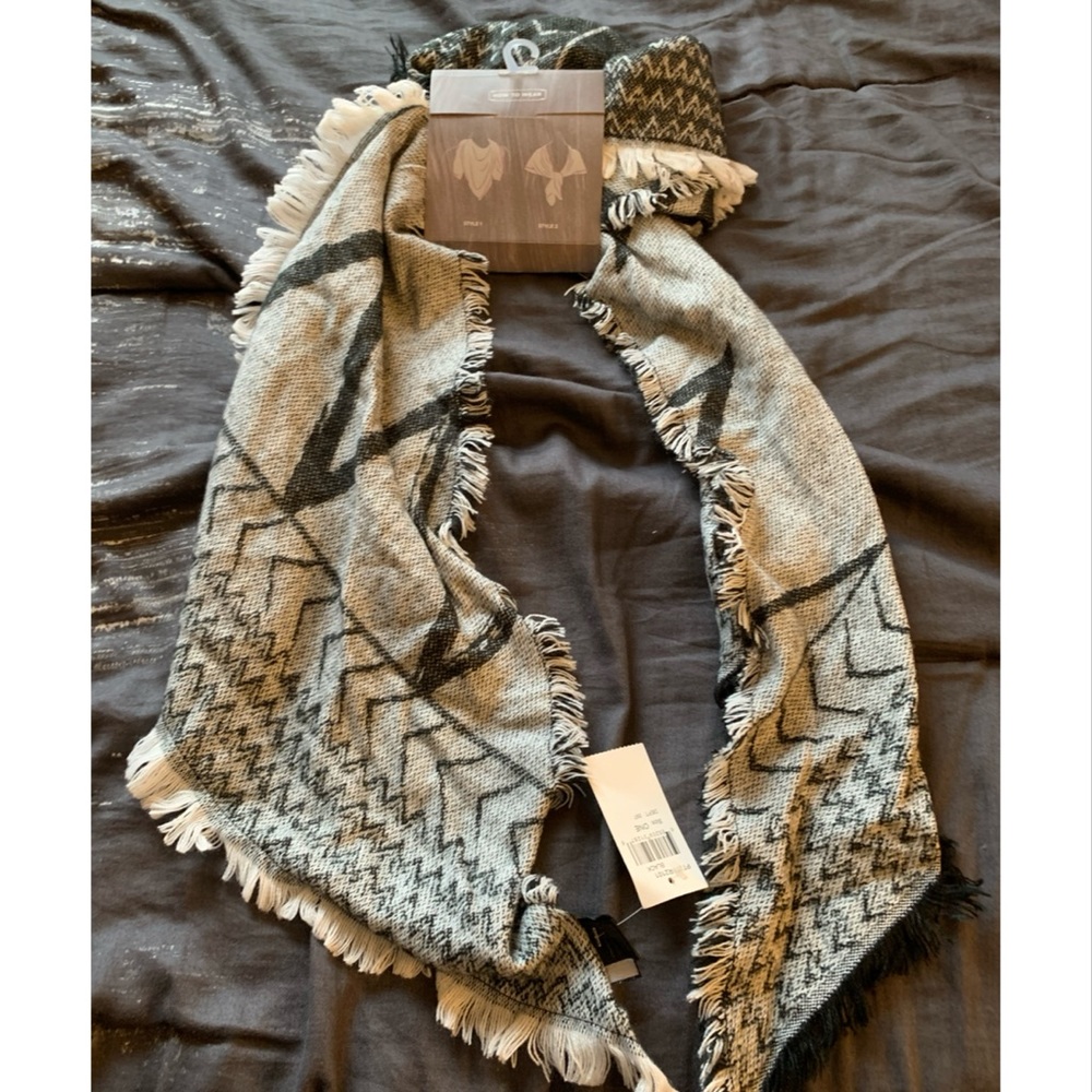 David & Young Scarf